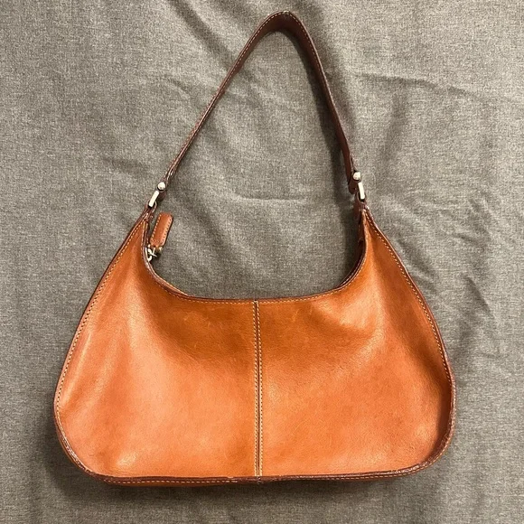 ๐ HP 12/26 ๐ Cole Haan Classic Brown Leather Shoulder Bag - Picture 2 of 8